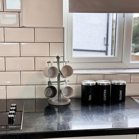 Ideal Studio Loft 30Min To Central Londen Buitenkant foto