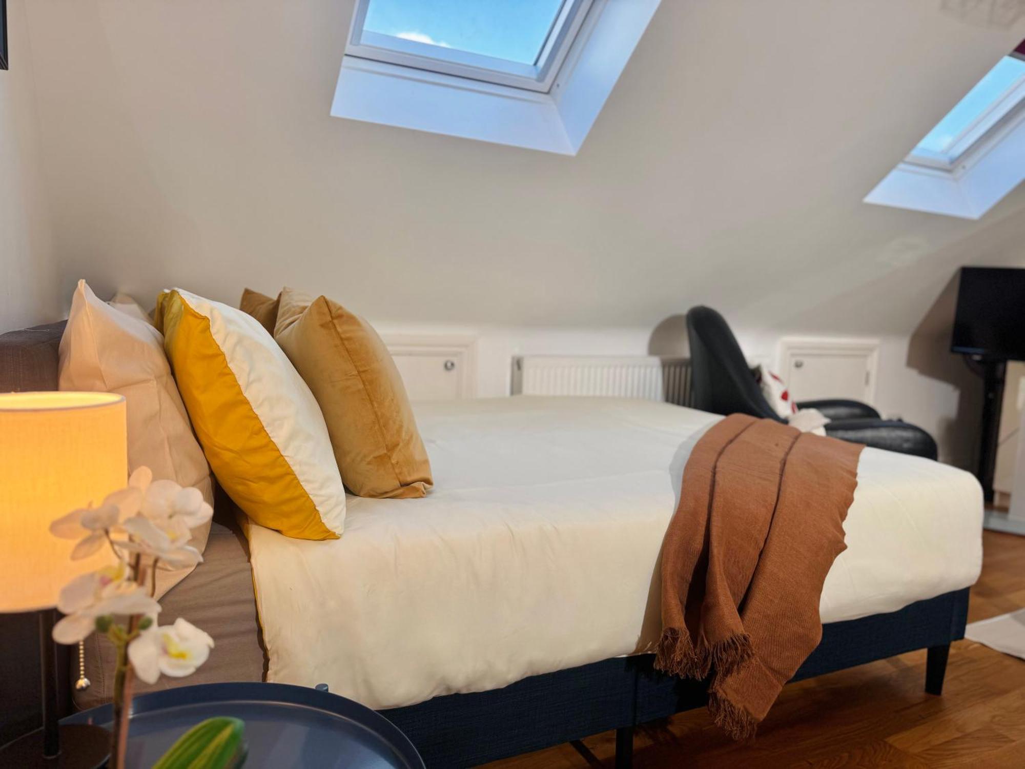 Ideal Studio Loft 30Min To Central Londen Buitenkant foto