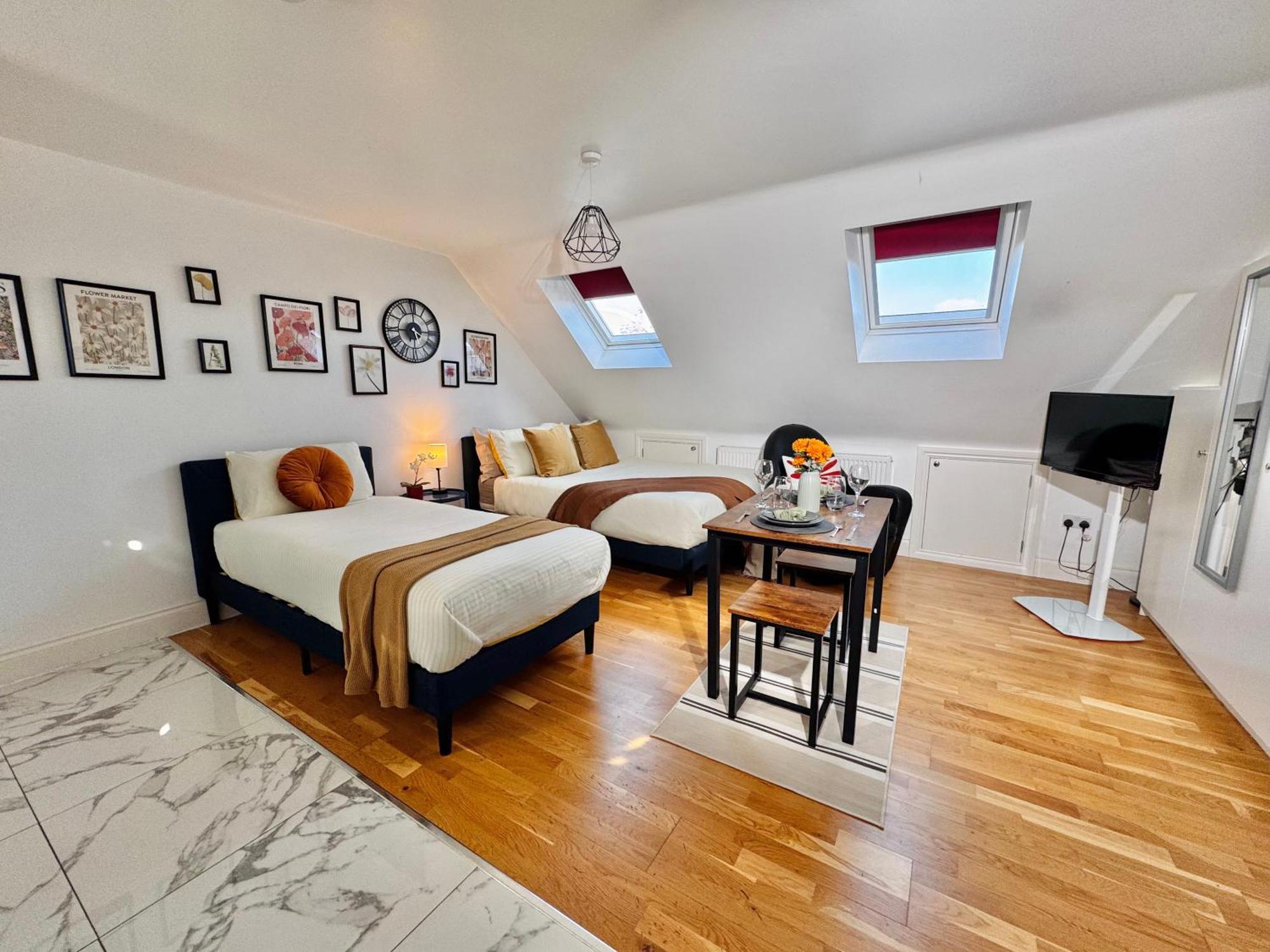 Ideal Studio Loft 30Min To Central Londen Buitenkant foto